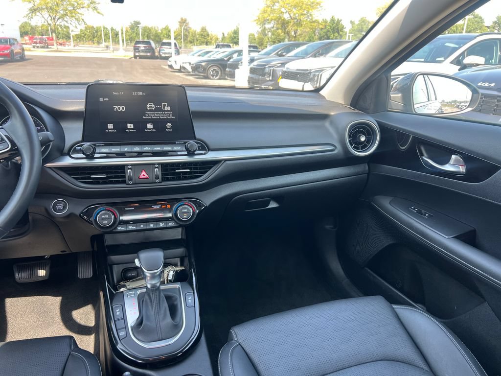 Used 2019 Kia Forte EX FWD image 12