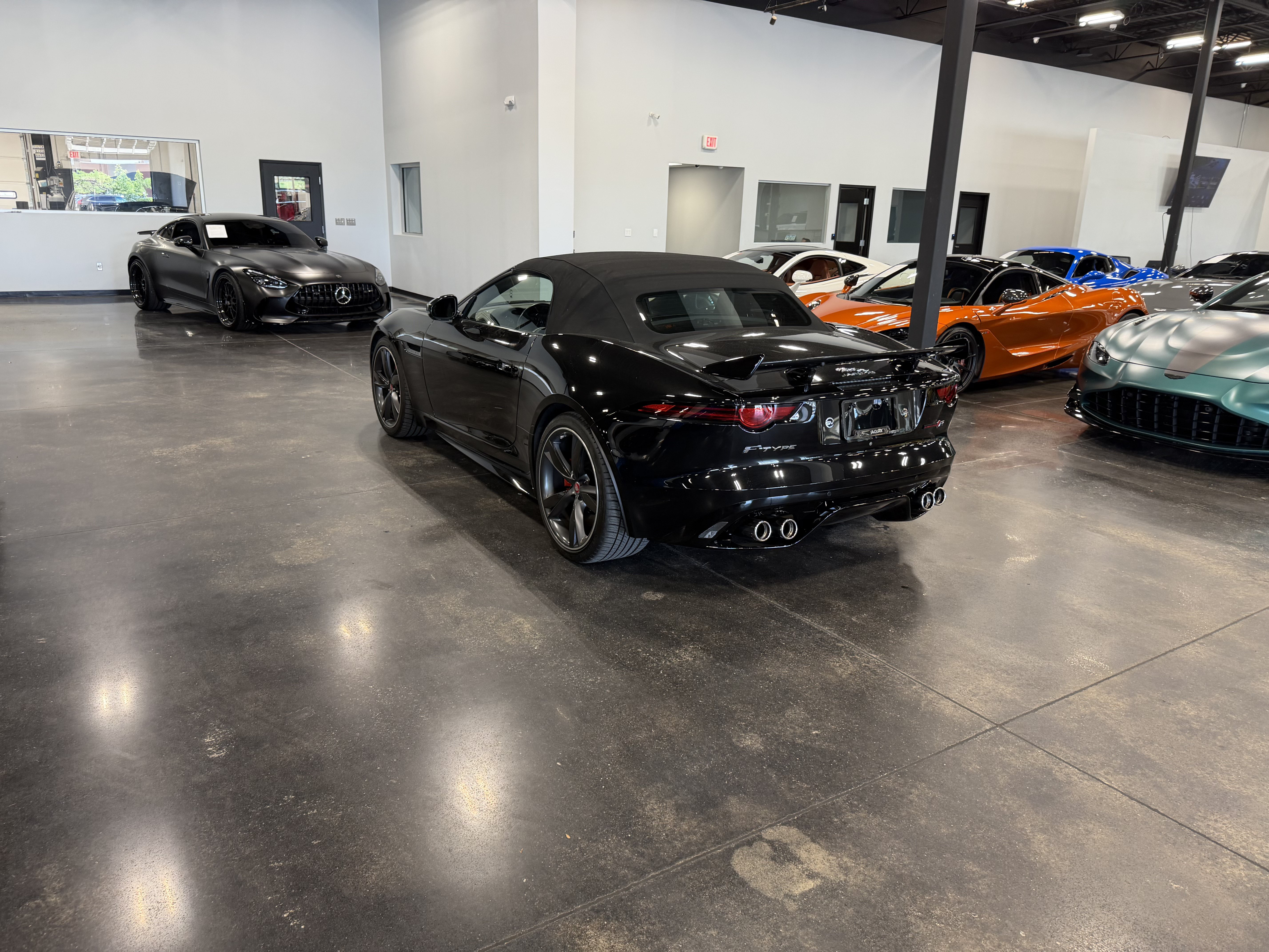 Used 2018 Jaguar F-TYPE R AWD/4WD image 3