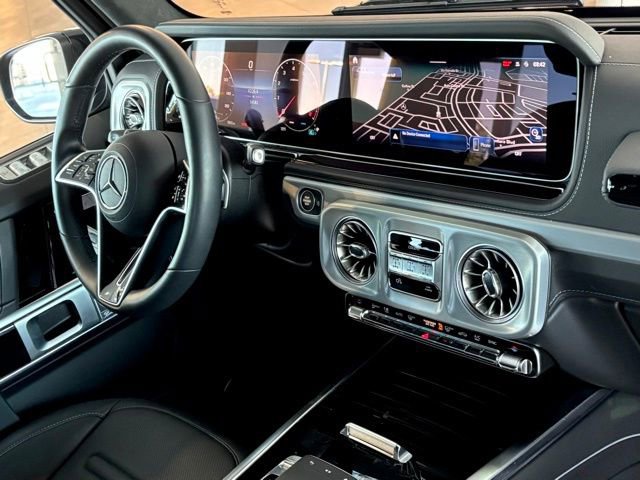 Used 2025 Mercedes-Benz G 550 image 34