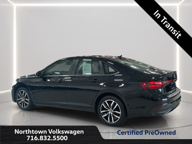 Used 2026 Volkswagen Jetta SE FWD image 3