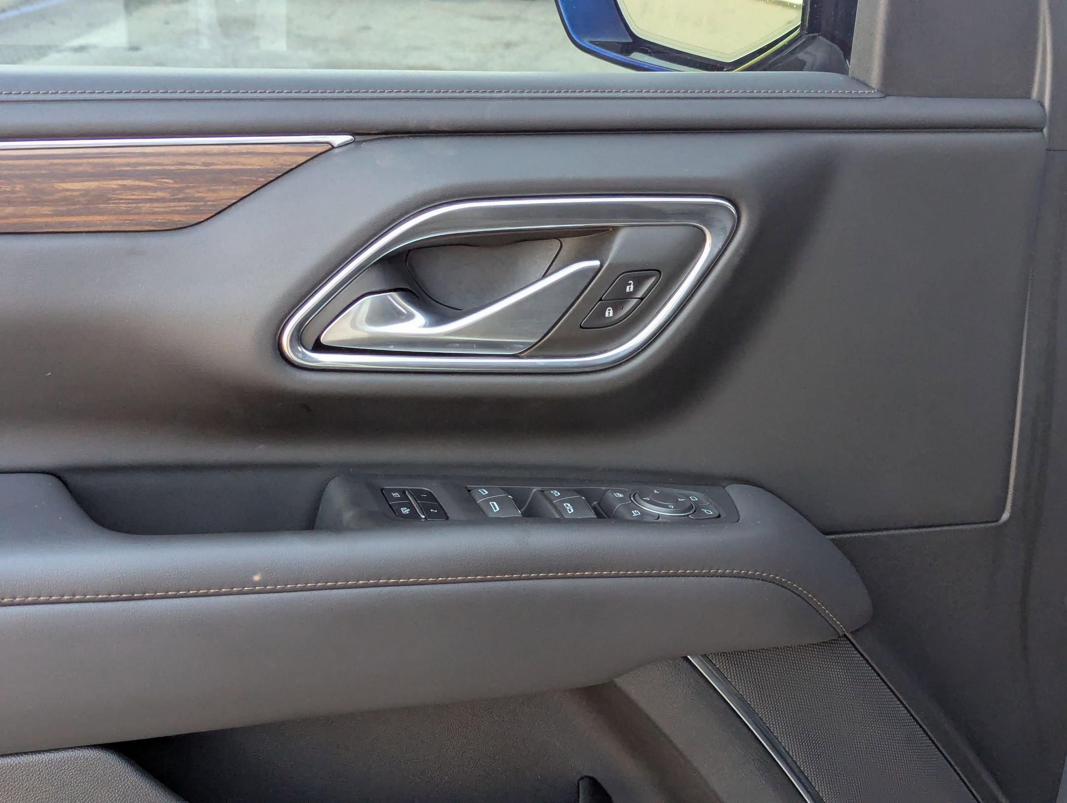 Used 2022 Chevrolet Tahoe High Country image 11