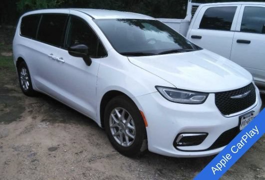 Used 2025 Chrysler Pacifica Select FWD image 3