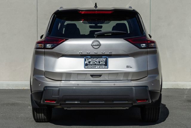 Used 2024 Nissan Rogue SL image 4