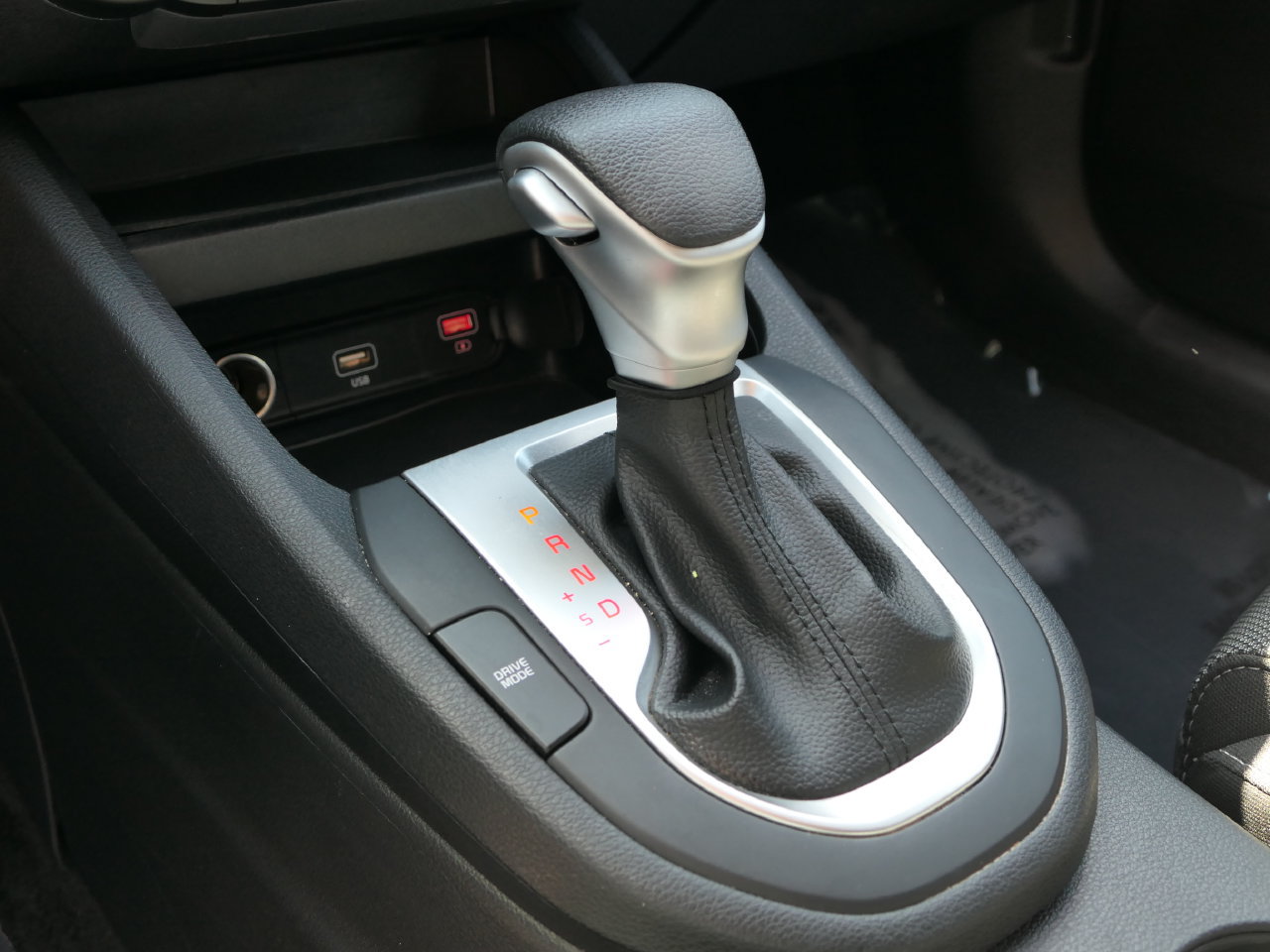Certified 2024 Kia Forte LXS w/ LXS Technology Package FWD image 22