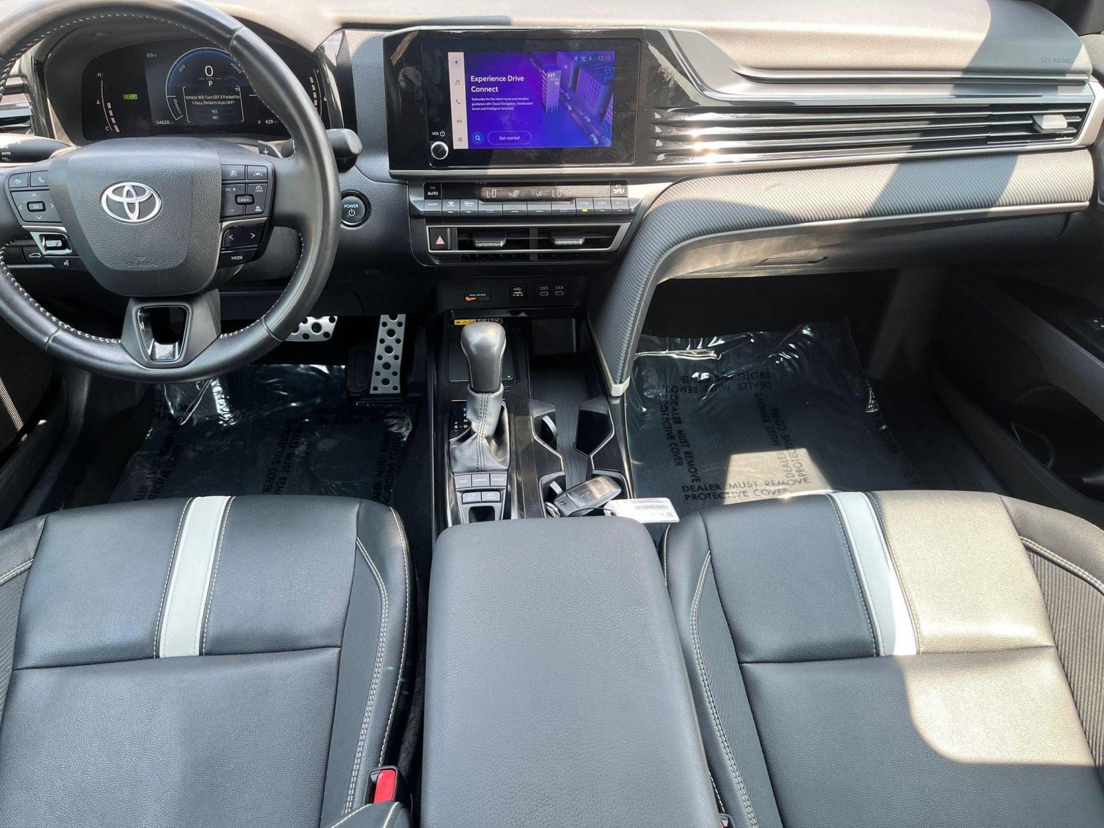 Used 2025 Toyota Camry SE FWD image 24