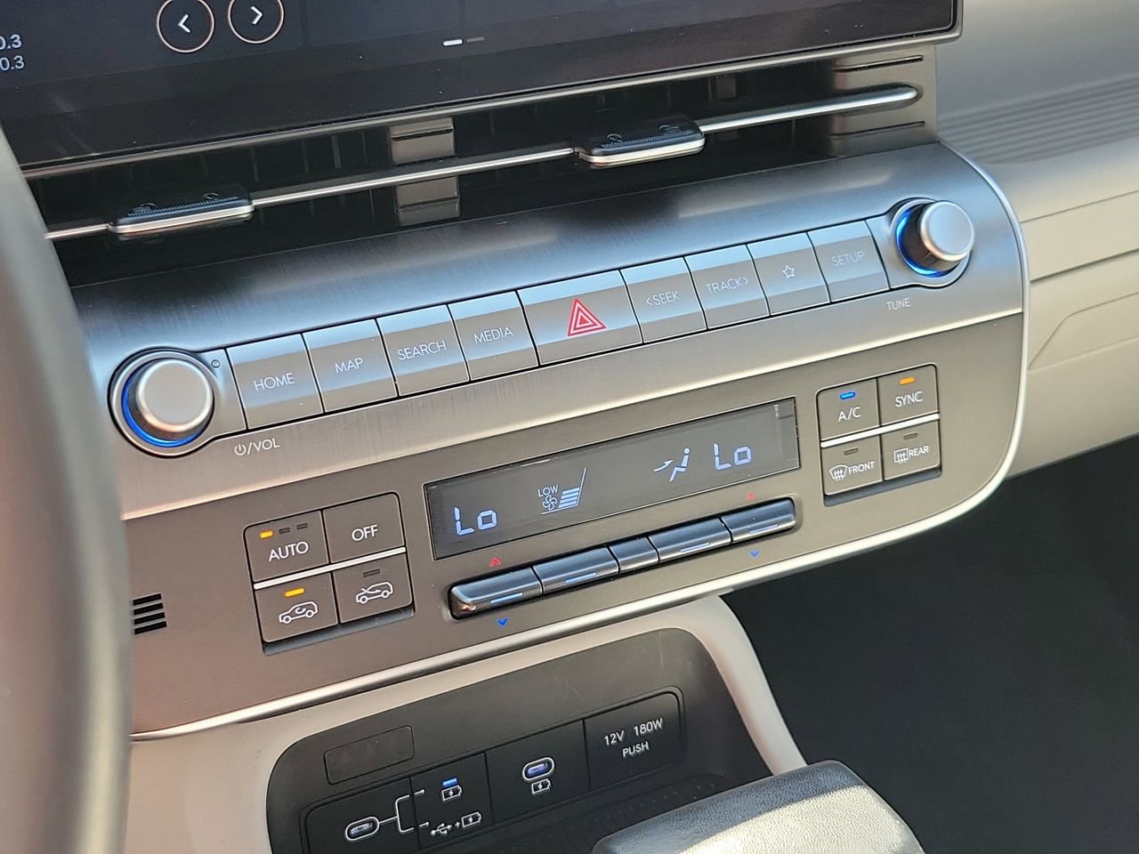 Used 2025 Hyundai Kona SEL FWD image 25