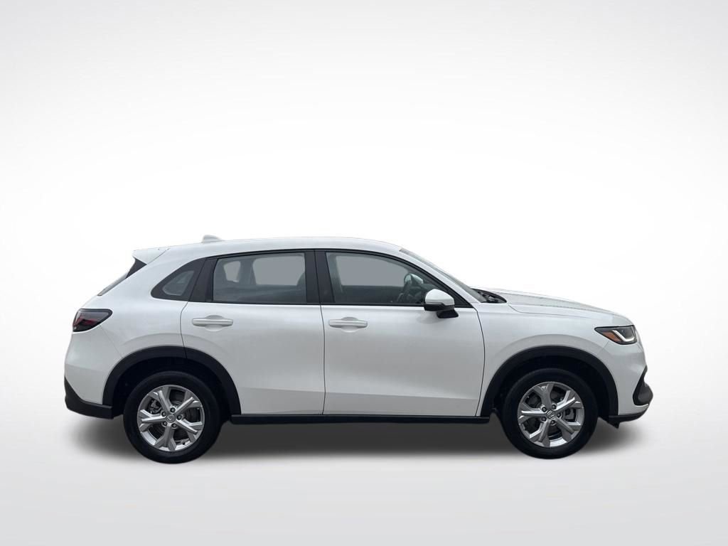 Used 2025 Honda HR-V LX image 8