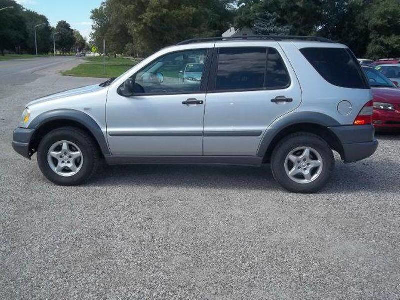 Used 1998 Mercedes-Benz ML 320 4MATIC image 1