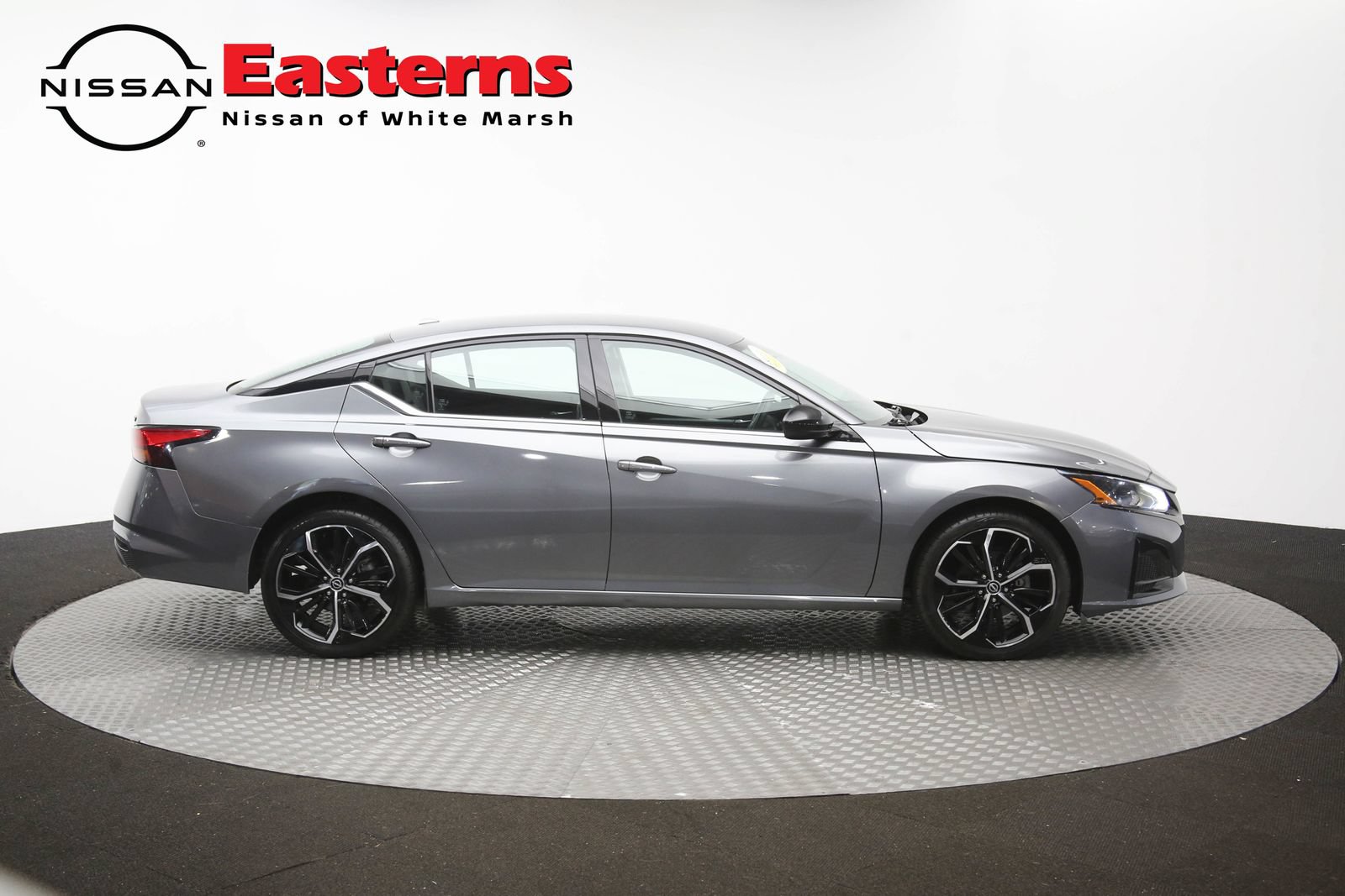 Used 2023 Nissan Altima 2.5 SR AWD/4WD image 44
