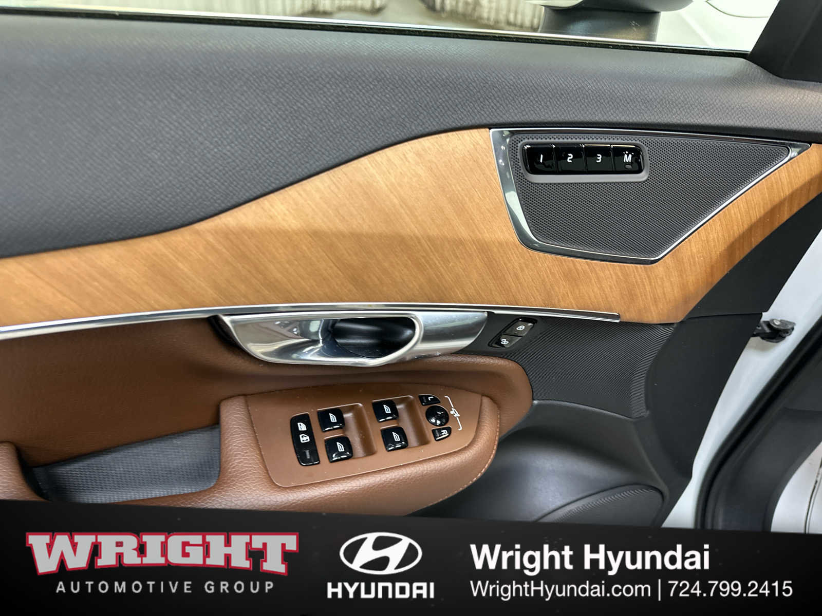 Used 2022 Volvo XC90 T6 Momentum w/ Advanced Package image 10