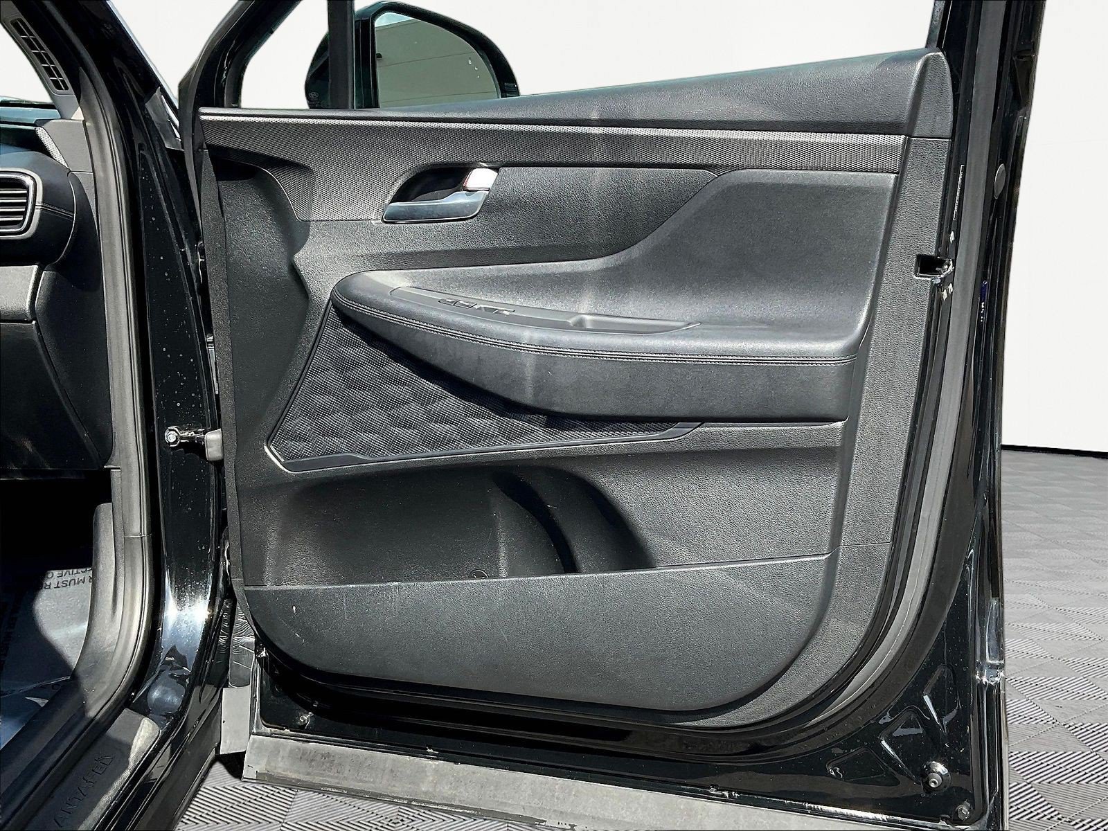 Used 2019 Hyundai Santa Fe SEL FWD image 27