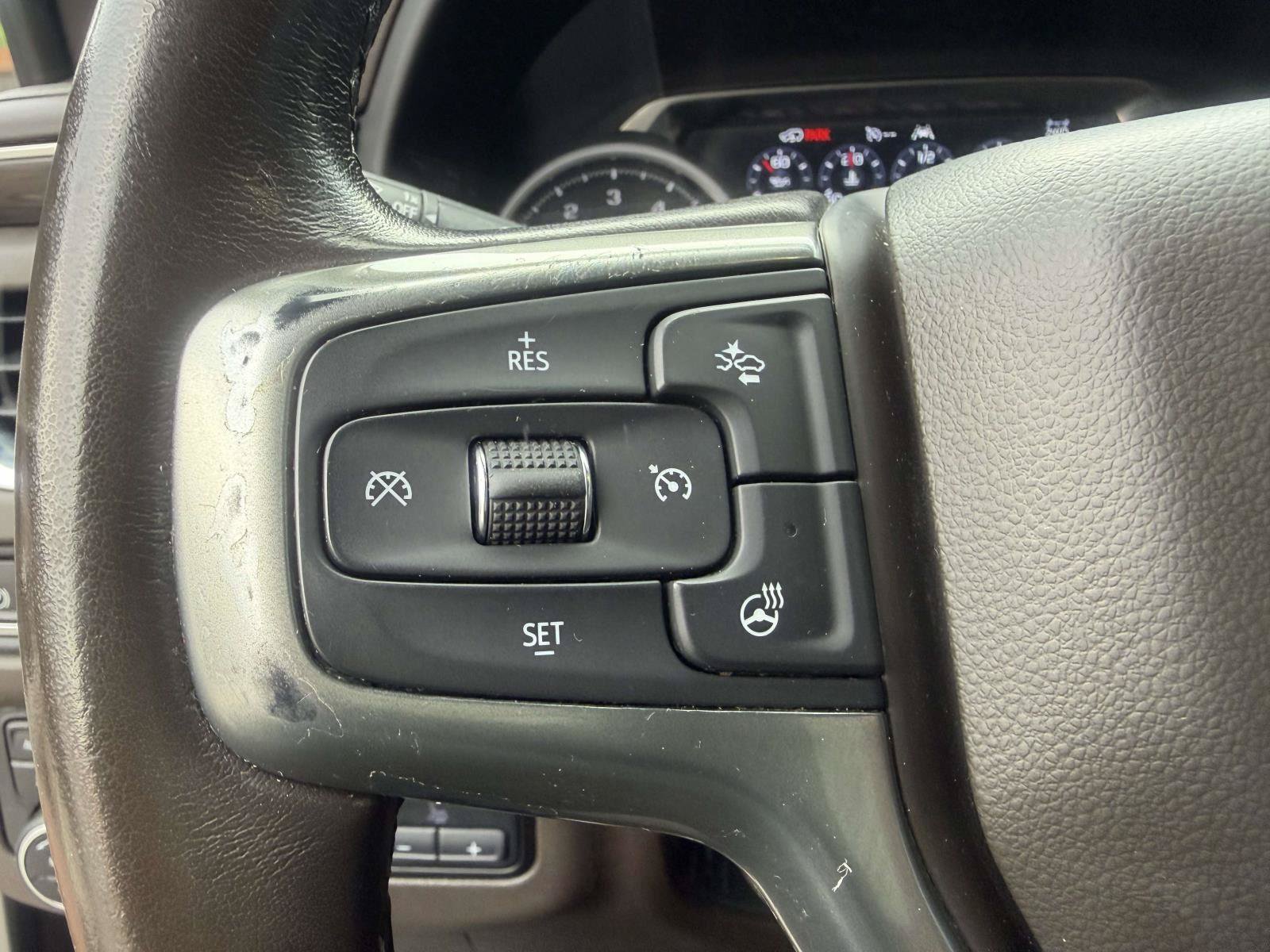 Used 2021 Chevrolet Tahoe Z71 w/ Z71 Off-Road Package AWD/4WD image 10