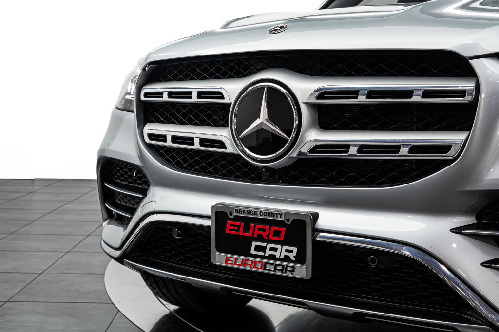 Used 2023 Mercedes-Benz GLS 450 4MATIC image 10