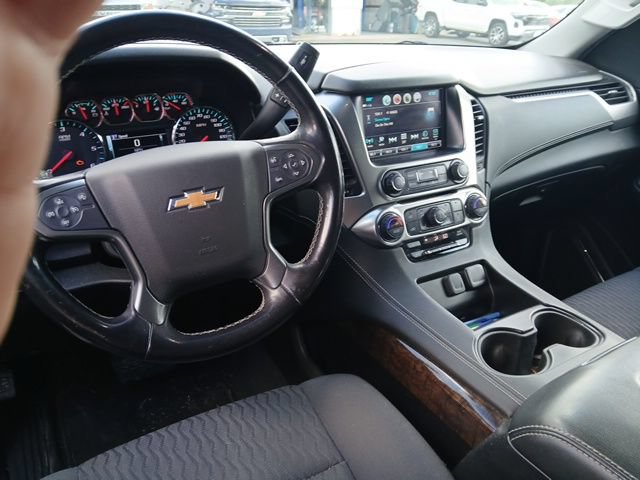 Used 2019 Chevrolet Suburban LS w/ Max Trailering Package AWD/4WD image 4