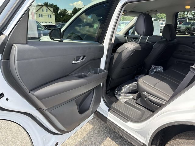 New 2026 Nissan Pathfinder SL AWD/4WD image 12