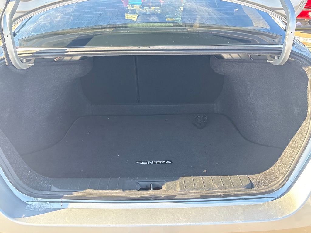 Used 2020 Nissan Sentra SV w/ Lighting Package image 29