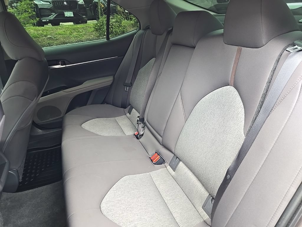Used 2019 Toyota Camry LE FWD image 35