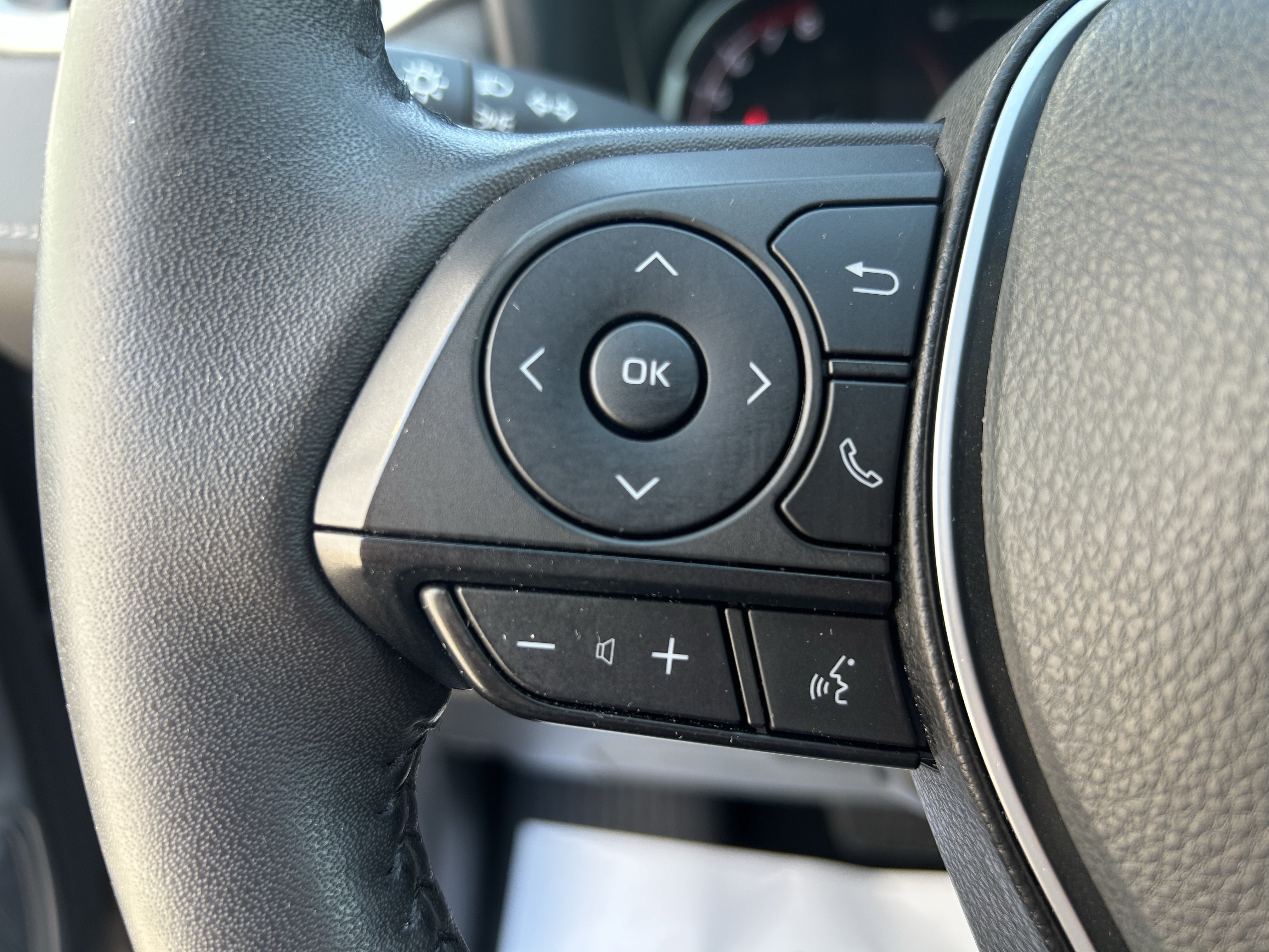 Certified 2024 Toyota RAV4 XLE w/ Convenience Package AWD/4WD image 25