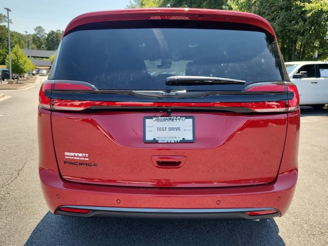 New 2026 Chrysler Pacifica Select image 18