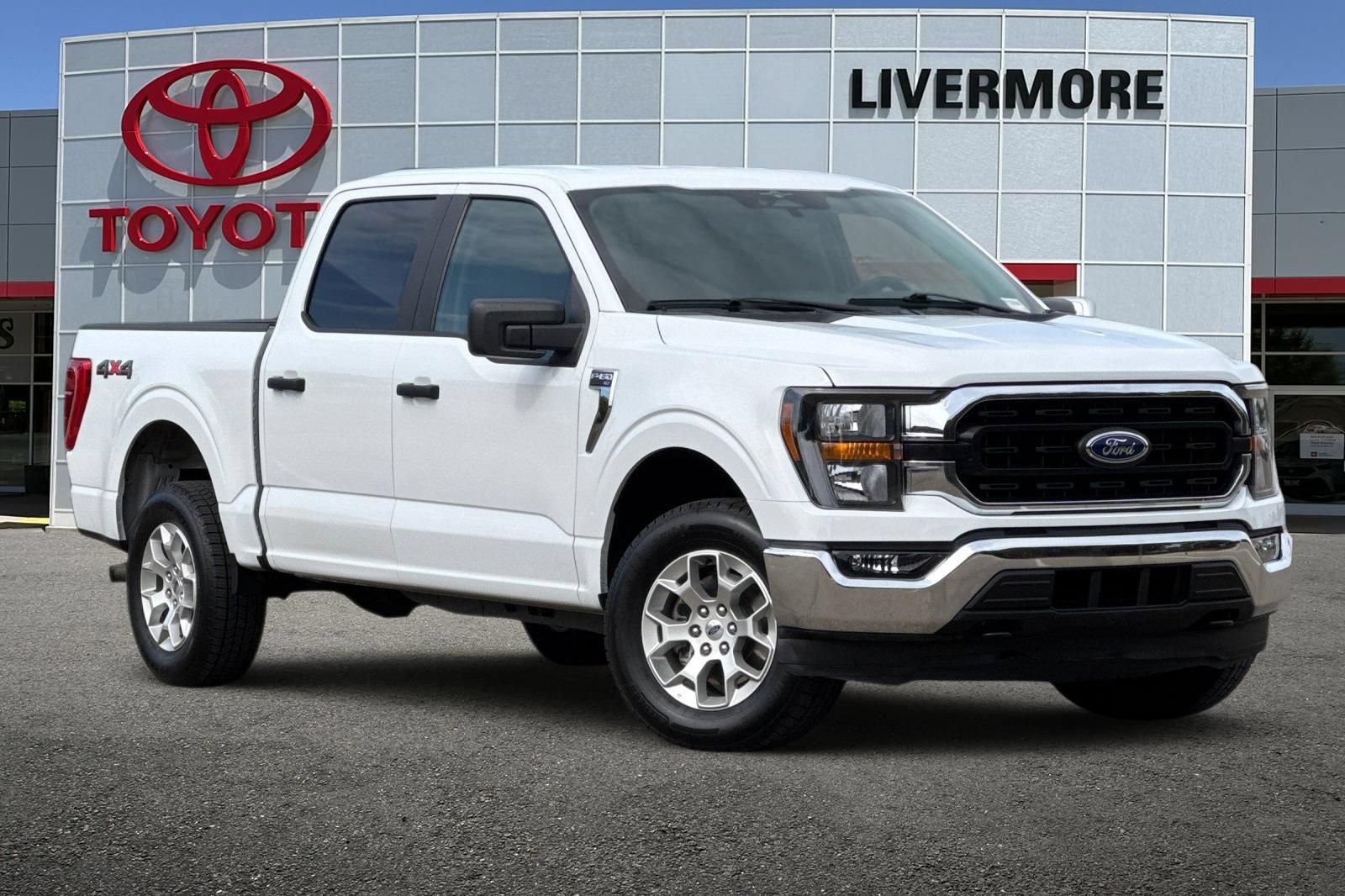 Used 2023 Ford F150 XLT AWD/4WD image 2