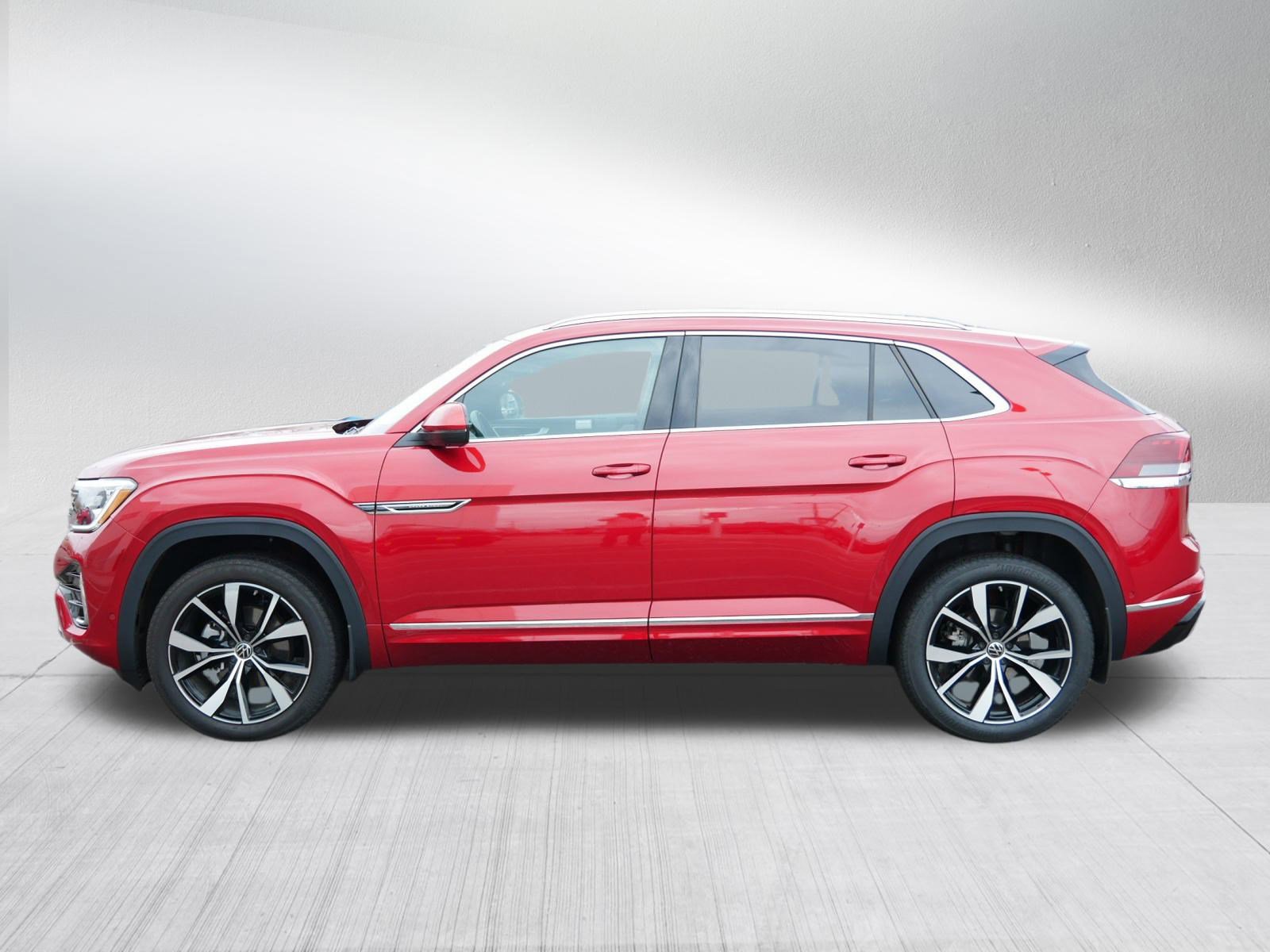Certified 2025 Volkswagen Atlas Cross Sport SEL Premium R-Line image 4