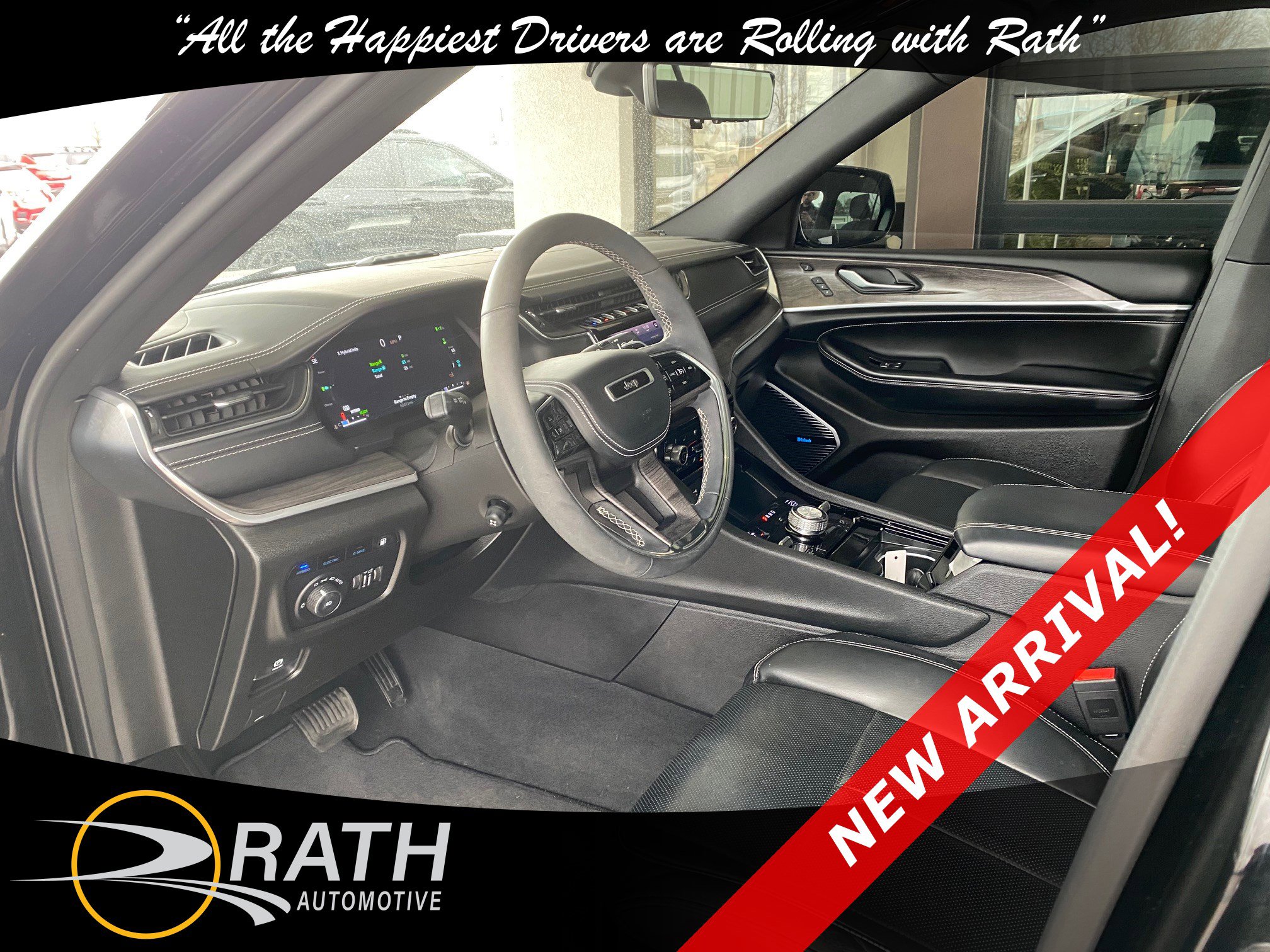 Used 2022 Jeep Grand Cherokee Overland w/ Luxury Tech Group IV image 12