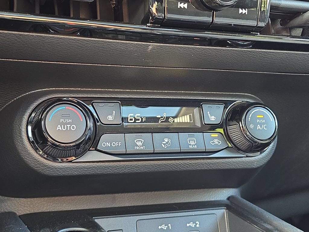New 2026 Nissan Kicks SV w/ SV Premium Package AWD/4WD image 18
