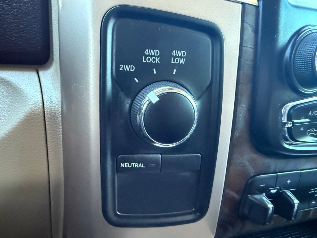 Used 2015 RAM 3500 Laramie Longhorn w/ Convenience Group AWD/4WD image 30
