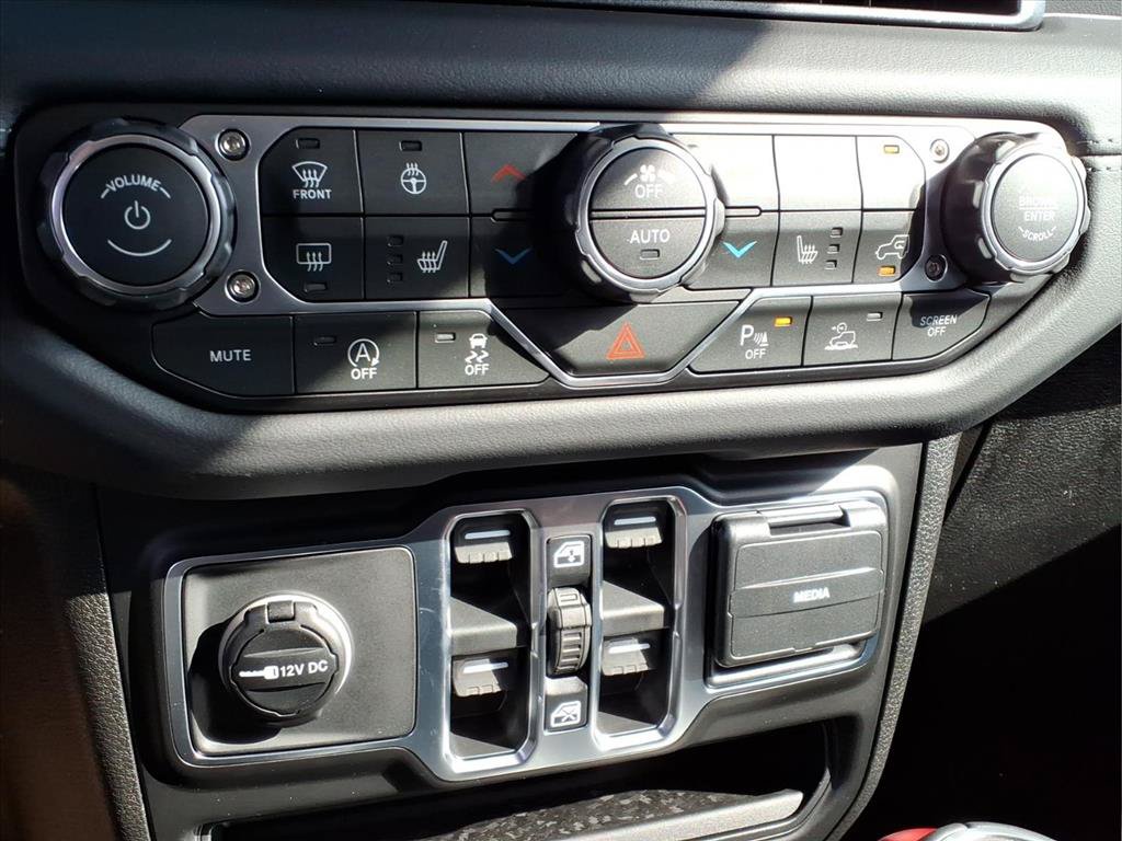 New 2026 Jeep Gladiator Sport AWD/4WD image 17