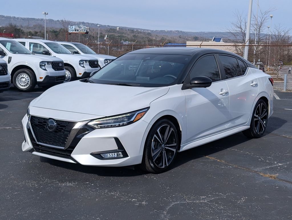 Used 2023 Nissan Sentra SR w/ SR Premium Package image 3