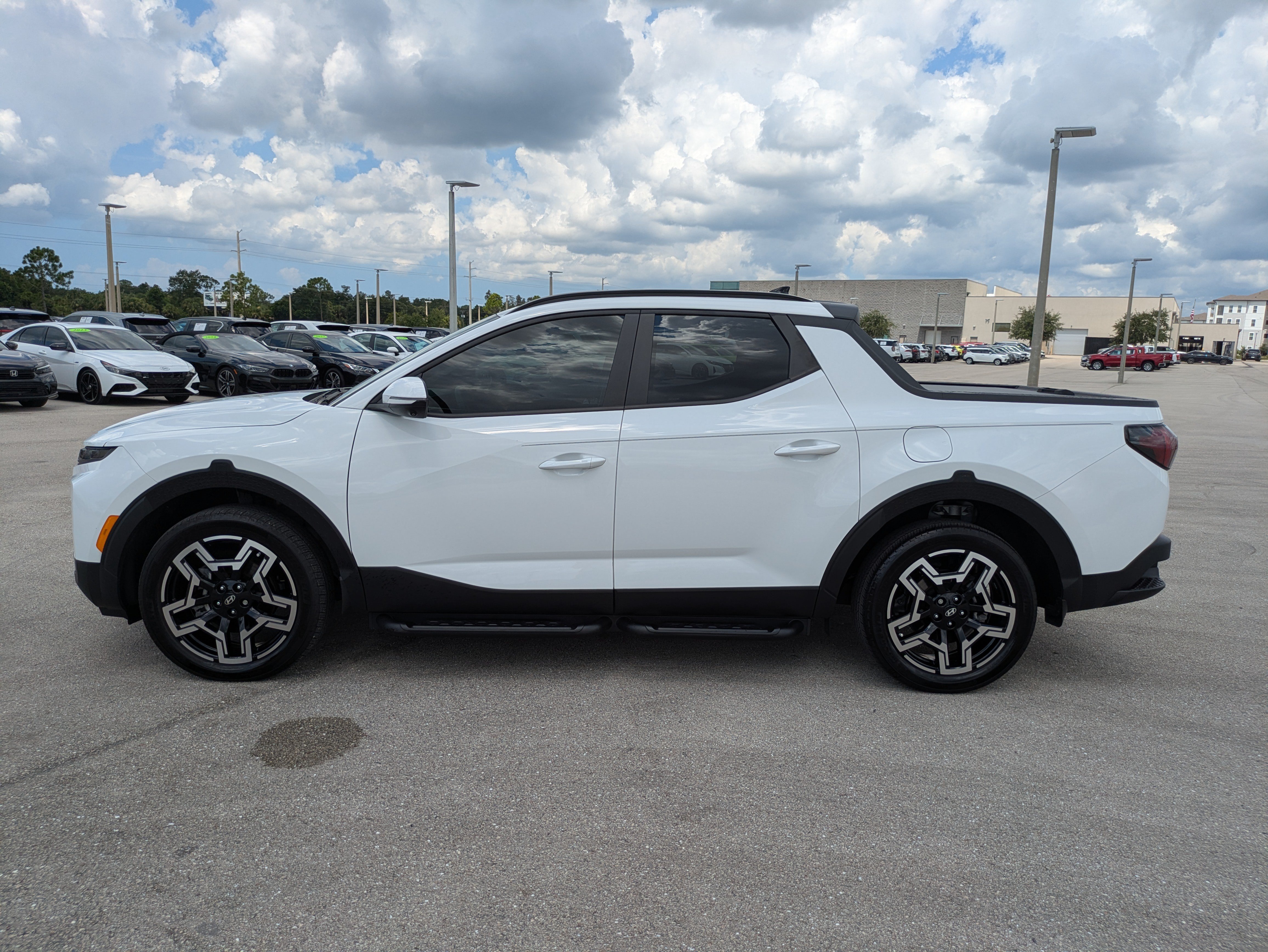 Used 2025 Hyundai Santa Cruz Limited AWD/4WD image 7