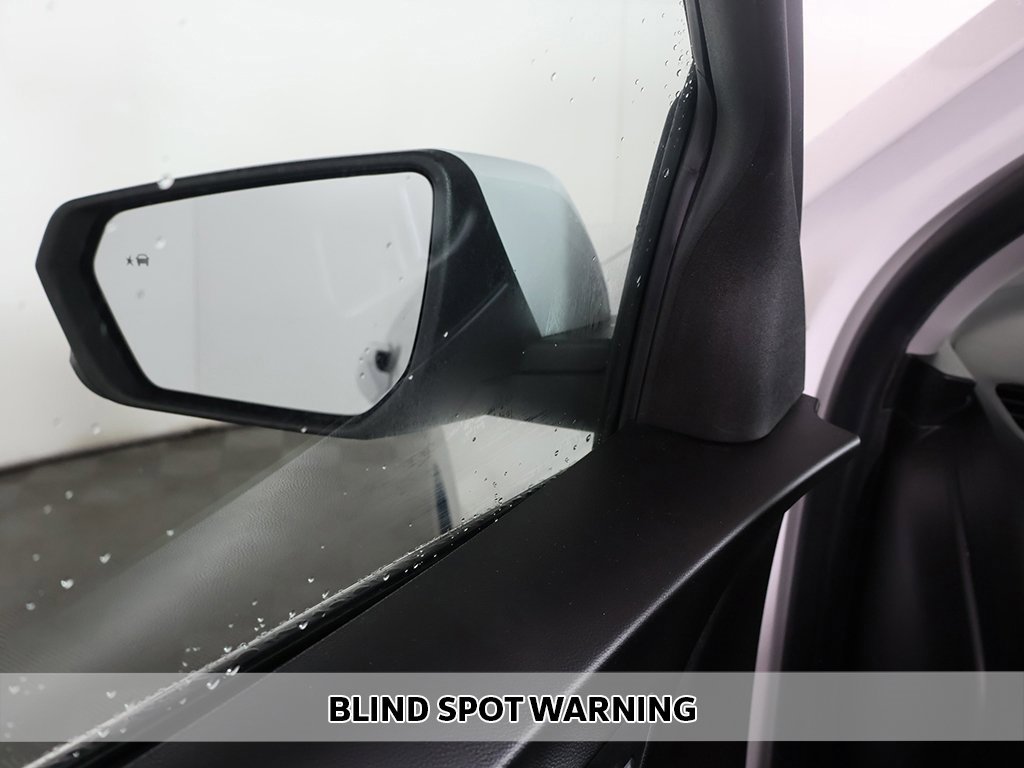 Used 2019 Chevrolet Equinox LT image 3