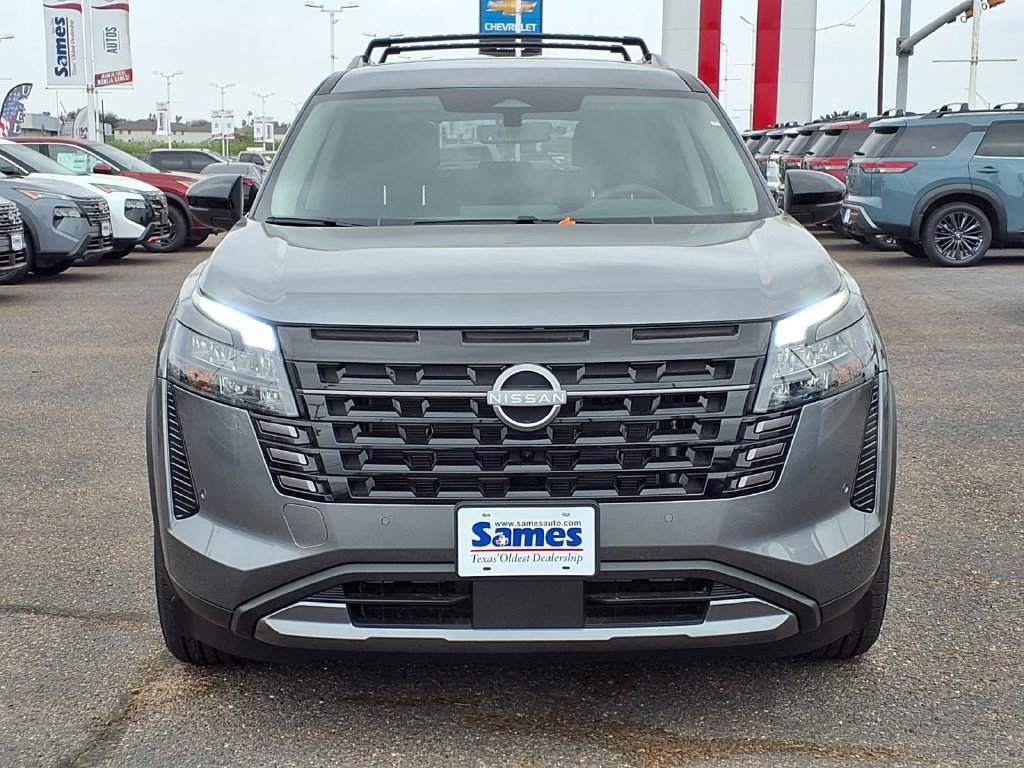New 2026 Nissan Pathfinder SL AWD/4WD image 2