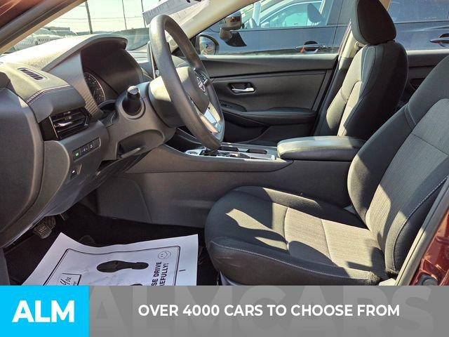 Used 2025 Nissan Sentra SV image 2