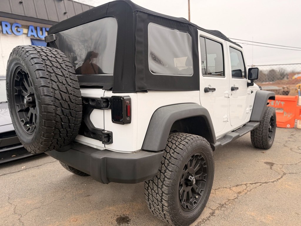 Used 2011 Jeep Wrangler Unlimited Sport image 4