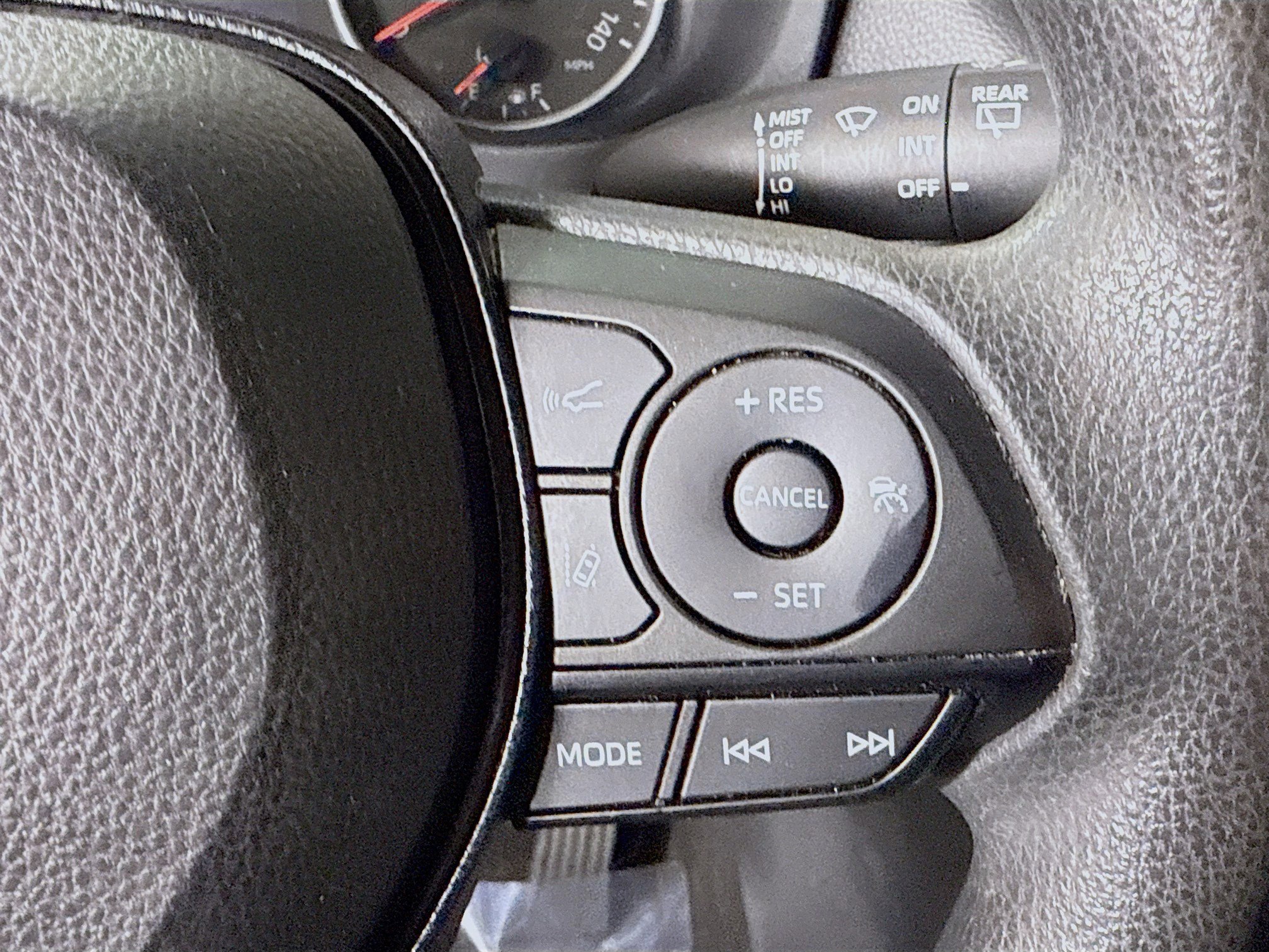 Used 2020 Toyota RAV4 LE image 15