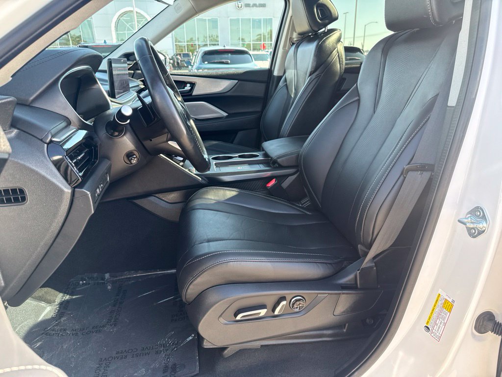 Used 2025 Acura MDX w/ Technology Package FWD image 21