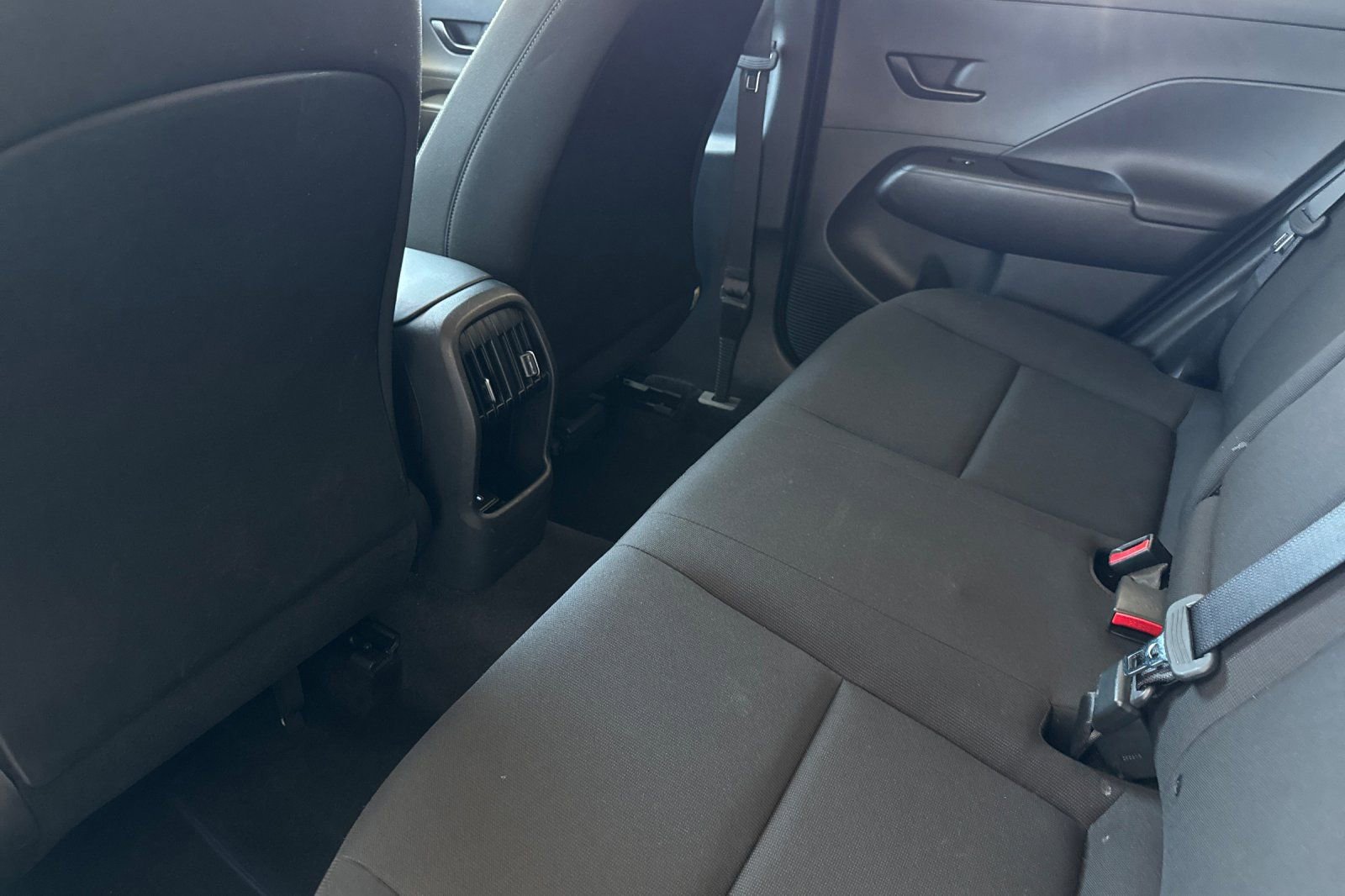 Used 2025 Hyundai Kona SEL FWD image 14