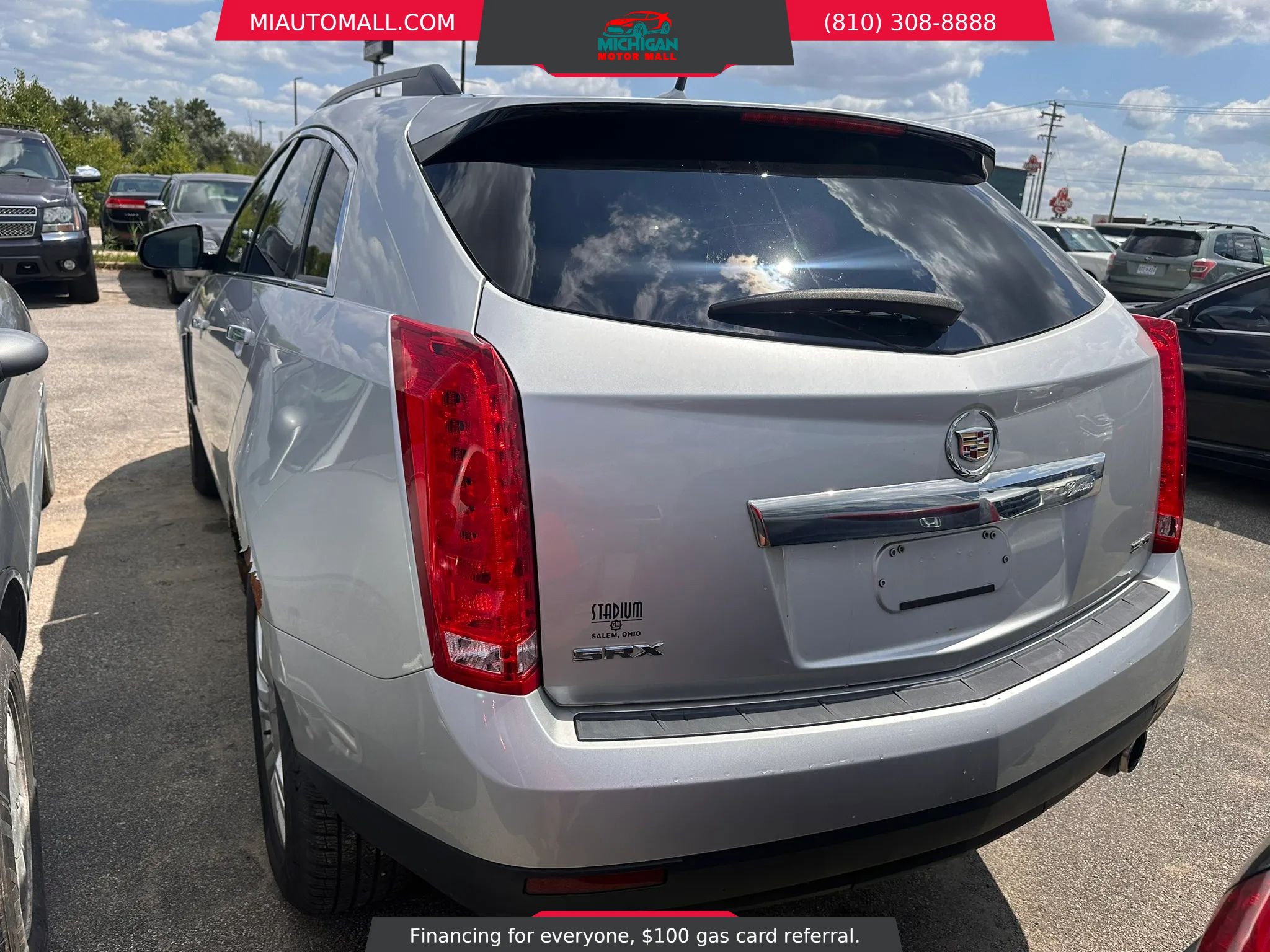 Used 2013 Cadillac SRX FWD image 4
