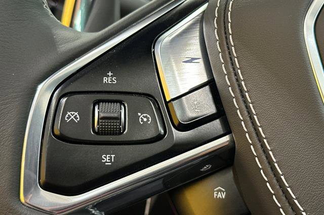 New 2026 Chevrolet Corvette Stingray Coupe w/ Battery Protection Package RWD image 19
