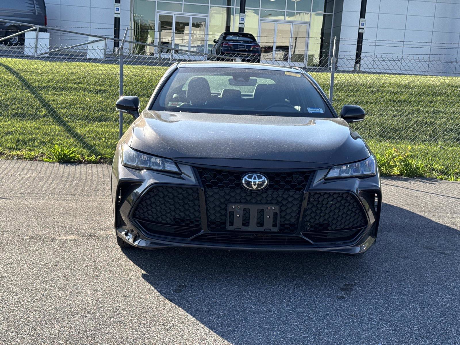 Used 2019 Toyota Avalon XSE w/ All Weather Liner Package FWD video 2