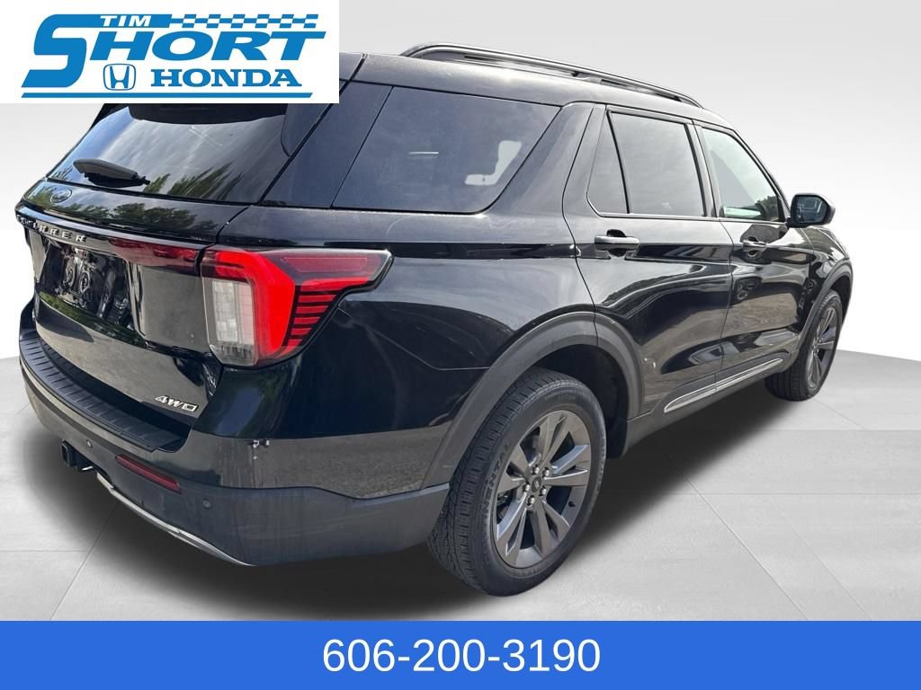 Used 2025 Ford Explorer Active w/ Active Comfort Package AWD/4WD image 6