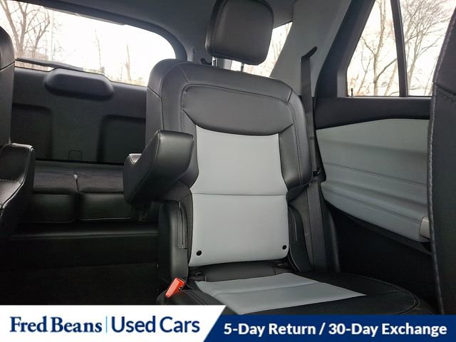 Used 2023 Ford Explorer XLT w/ Equipment Group 202A AWD/4WD image 19