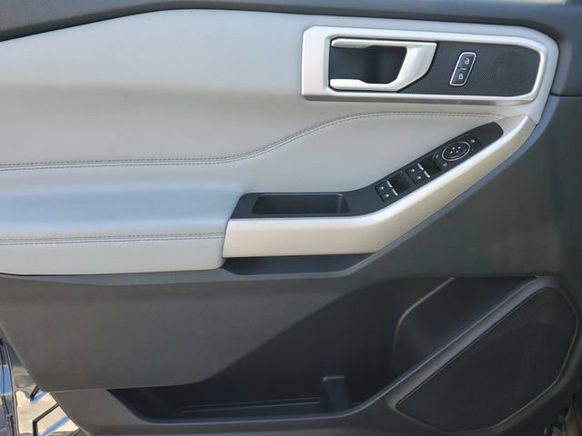 Used 2023 Ford Explorer XLT w/ Equipment Group 202A image 19