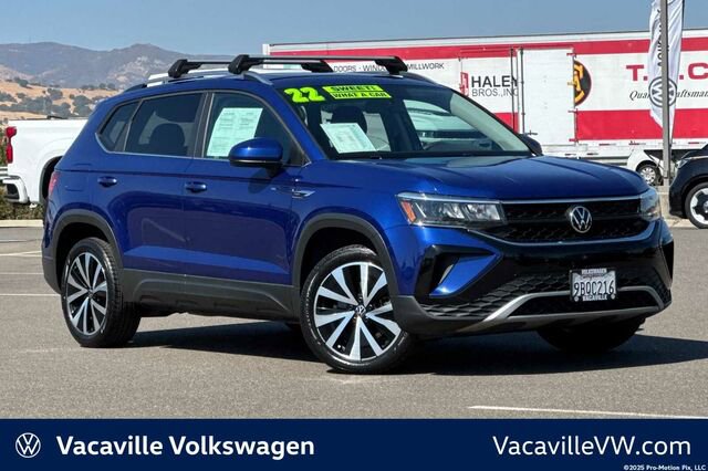 Certified 2022 Volkswagen Taos SE w/ Panoramic Sunroof Package