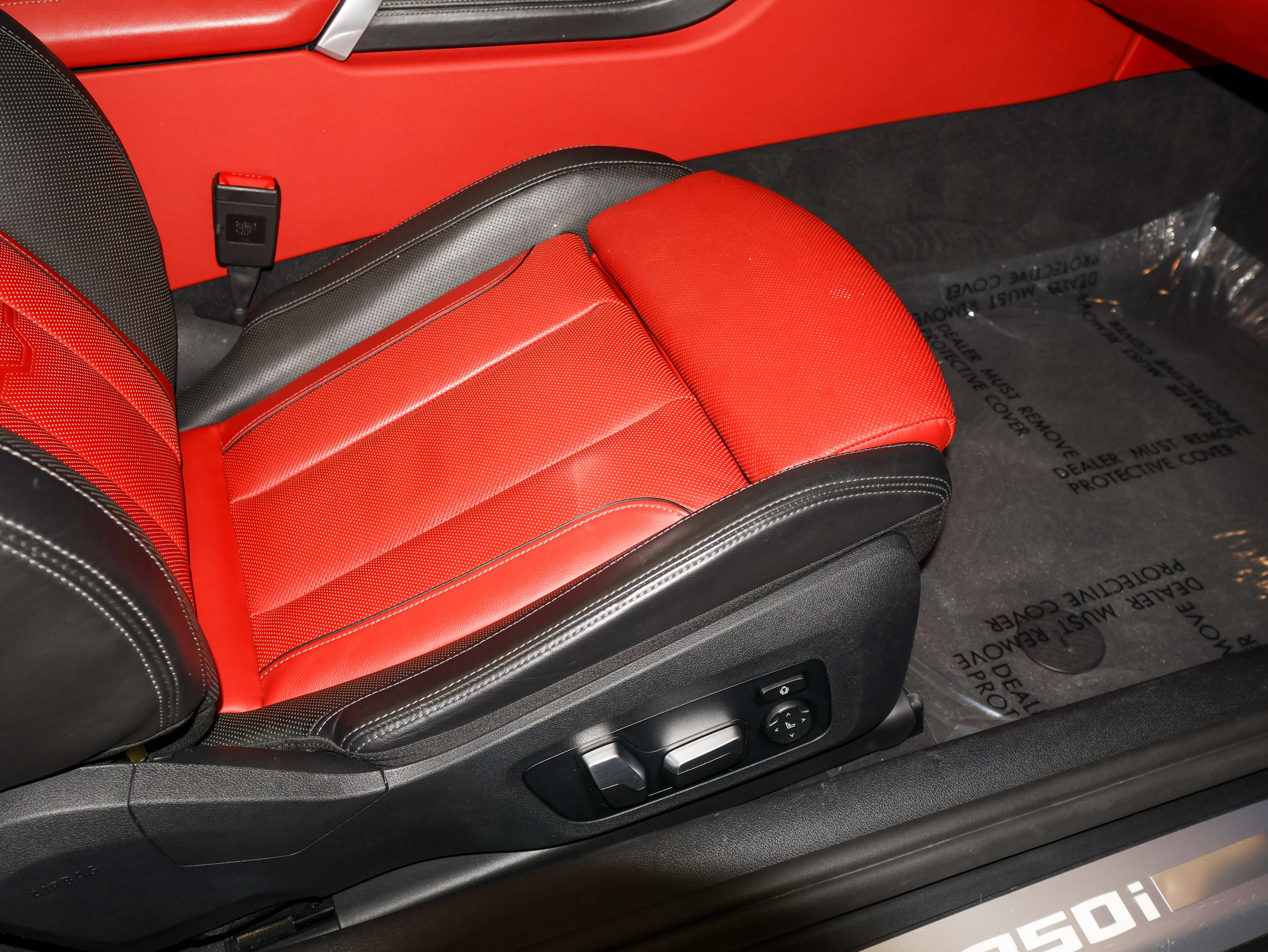 Used 2021 BMW M850i xDrive Convertible w/ Driving Assistance Package image 49