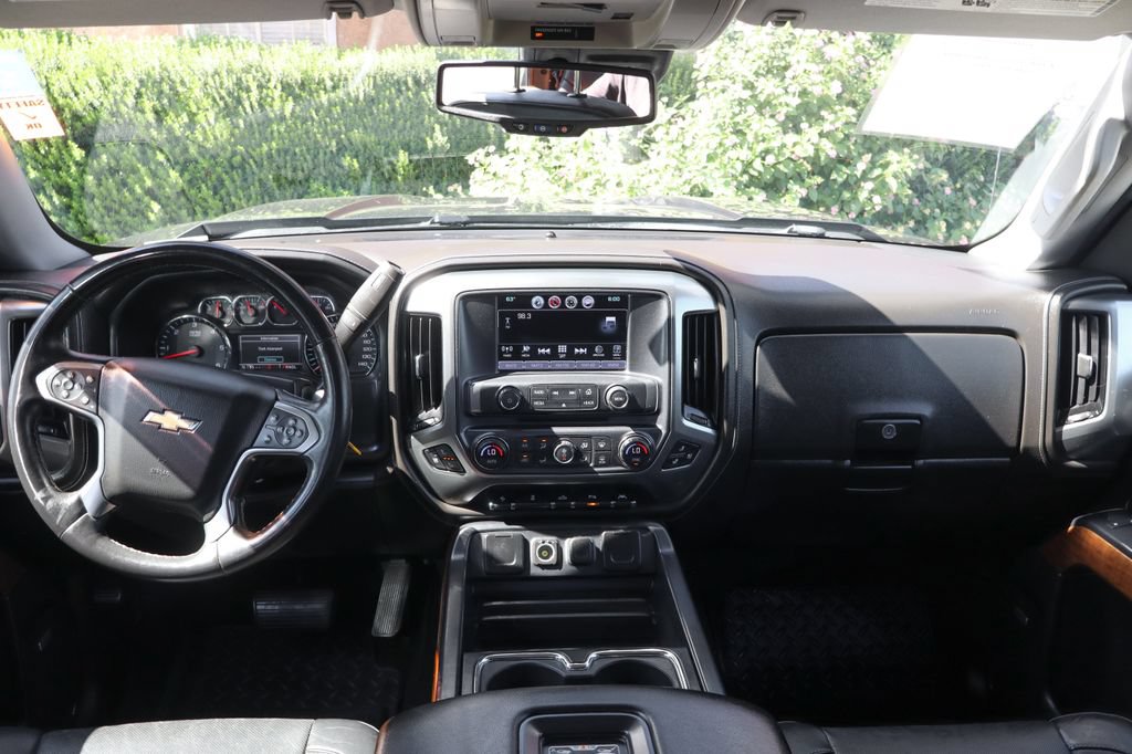 Used 2017 Chevrolet Silverado 1500 LTZ w/ Sport Package AWD/4WD image 31