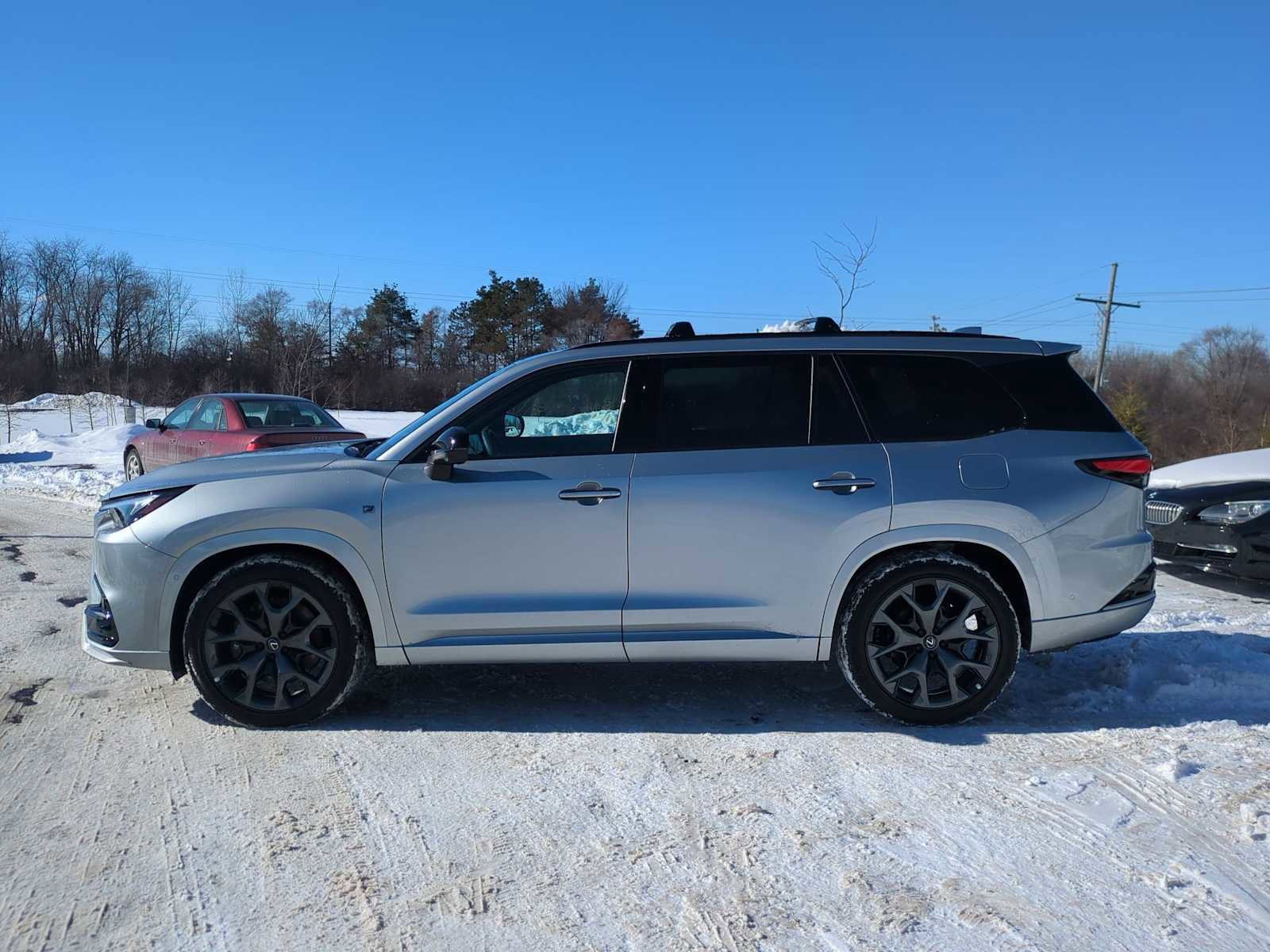 Used 2025 Lexus TX 500h AWD w/ Technology Package image 11