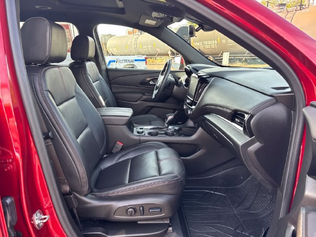 Used 2024 Chevrolet Traverse RS w/ LPO, Floor Liner Package AWD/4WD image 29