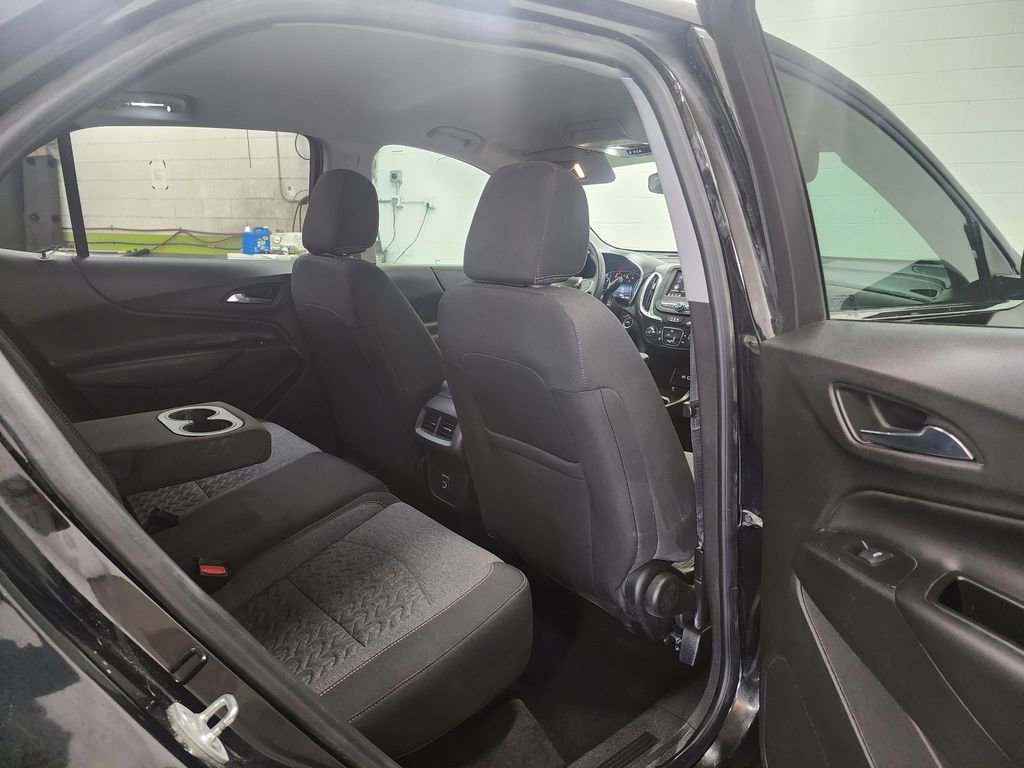 Used 2022 Chevrolet Equinox LT image 32